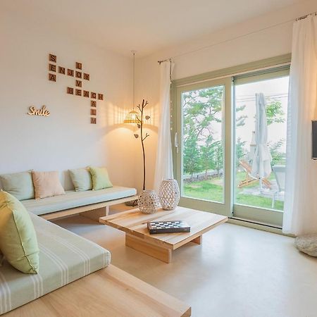 Sea And Sun Luxury Pools' Villas ホレフト エクステリア 写真